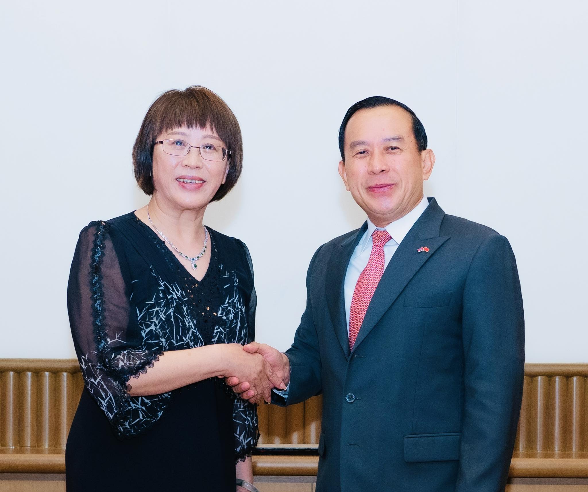 Cambodia Targets 500,000 Chinese Tourists With Free Visa Pilot