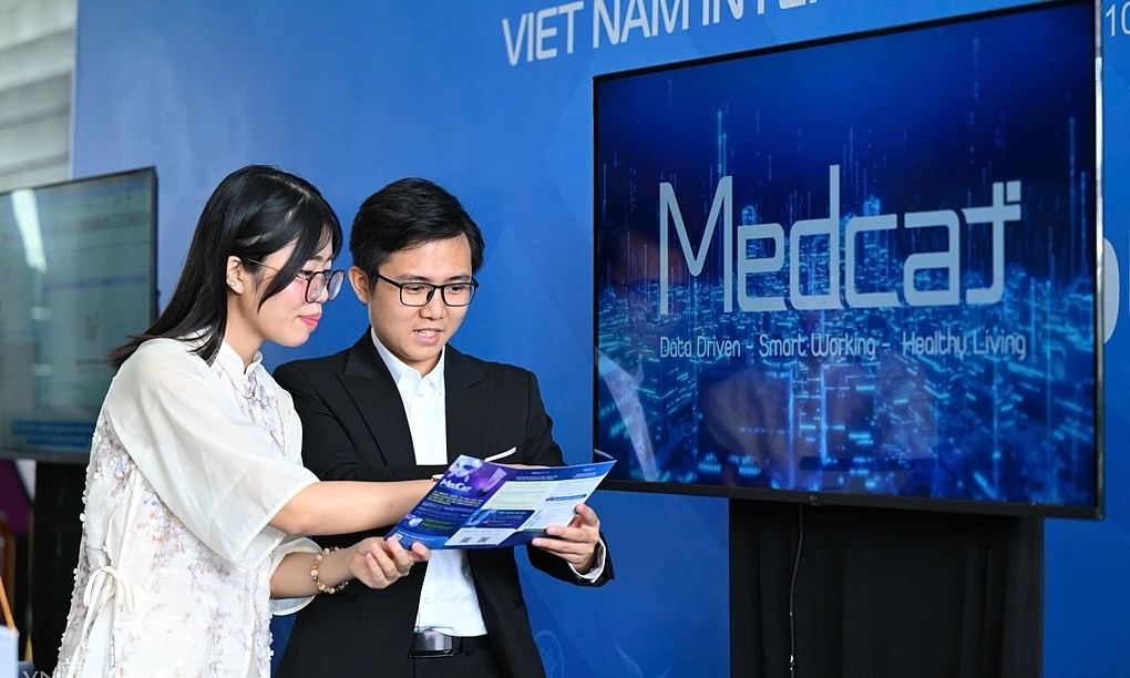 Vietnam Aims to Equip 10 Million Workers with AI Skills by 2030