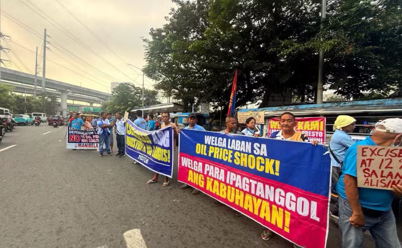 Manibela Halts Jeepney Strike for LTO Dialogue