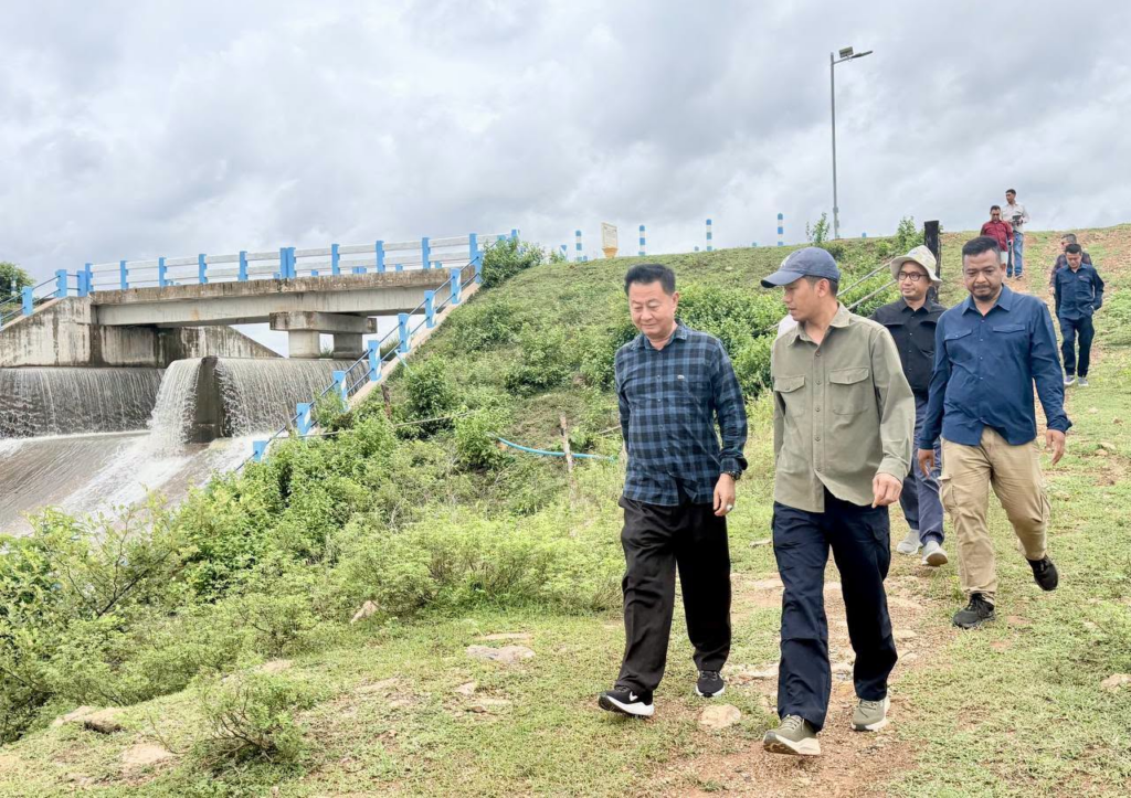 カンボジア、熱帯低気圧接近で水資源省が重要貯水池を視察 - 洪水対策を強化