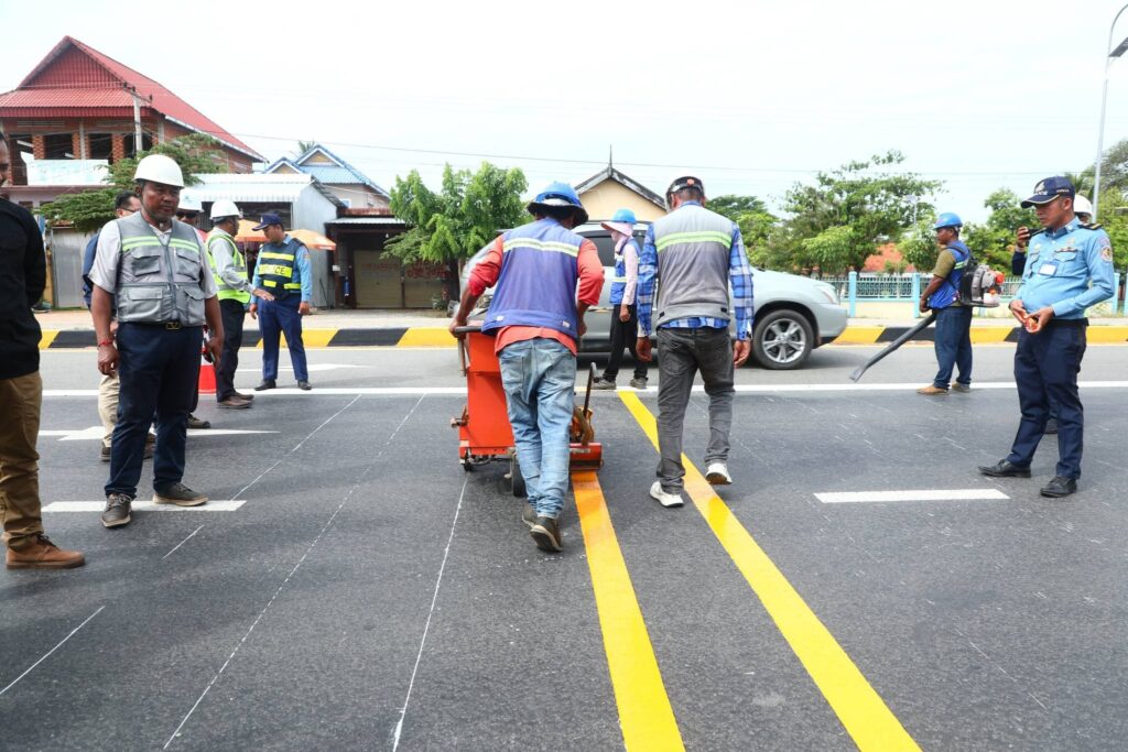 Cambodia Enhances Traffic Safety Measures at Accident-Prone Spots on National Road 5