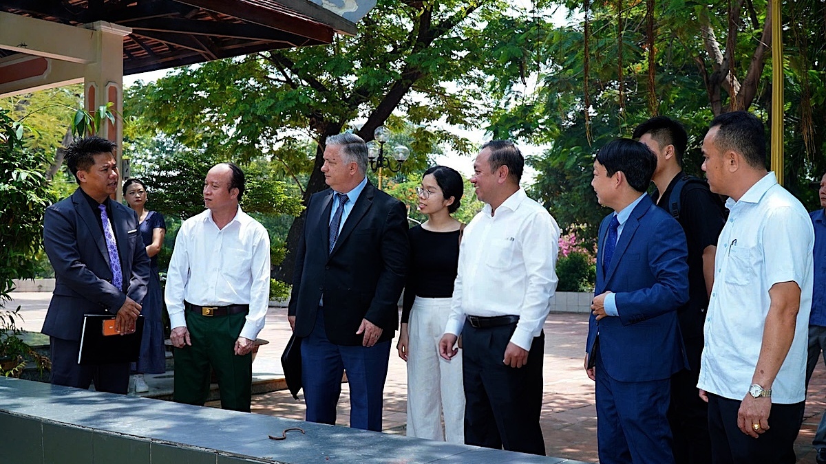 HCMC Cooperates with US Research Team to Identify 7 Potential Mass Graves of Fallen Soldiers