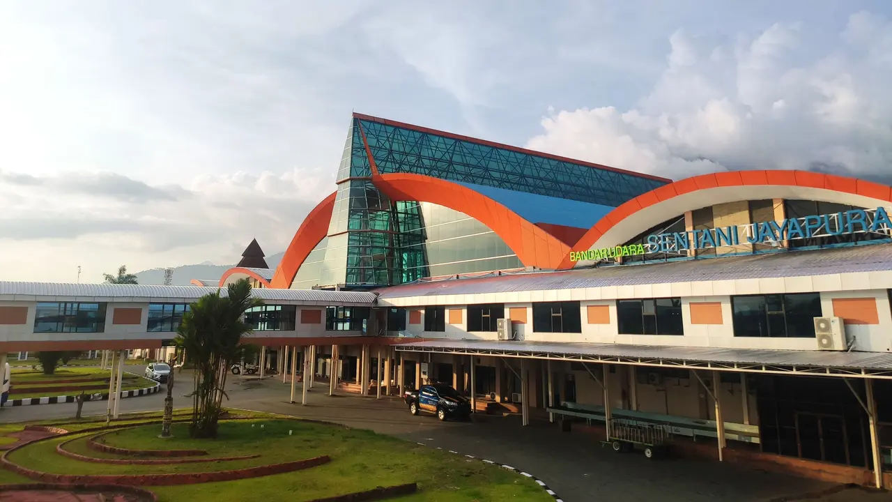 Papua: 19 Flights Delayed at Sentani Airport Due to Haze, Poor Visibility