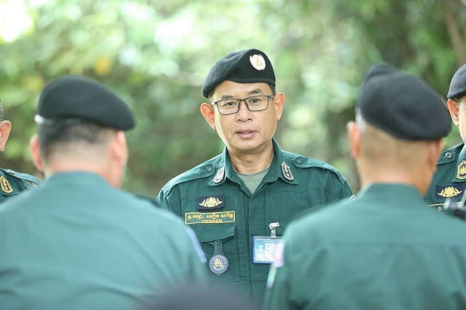 Cambodian Border Police Receive Aid to Boost Morale