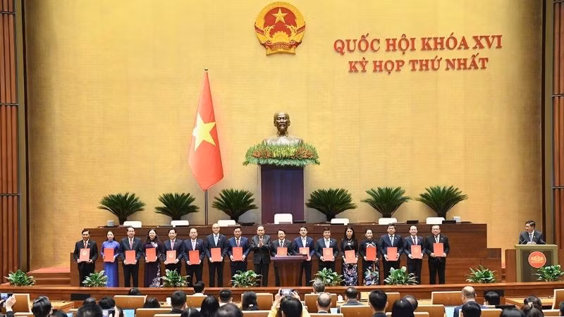 ベトナム国会常務委員会、11の決議を公表
