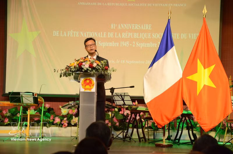 Vietnam, France Chart a Future-Oriented Cooperative Path