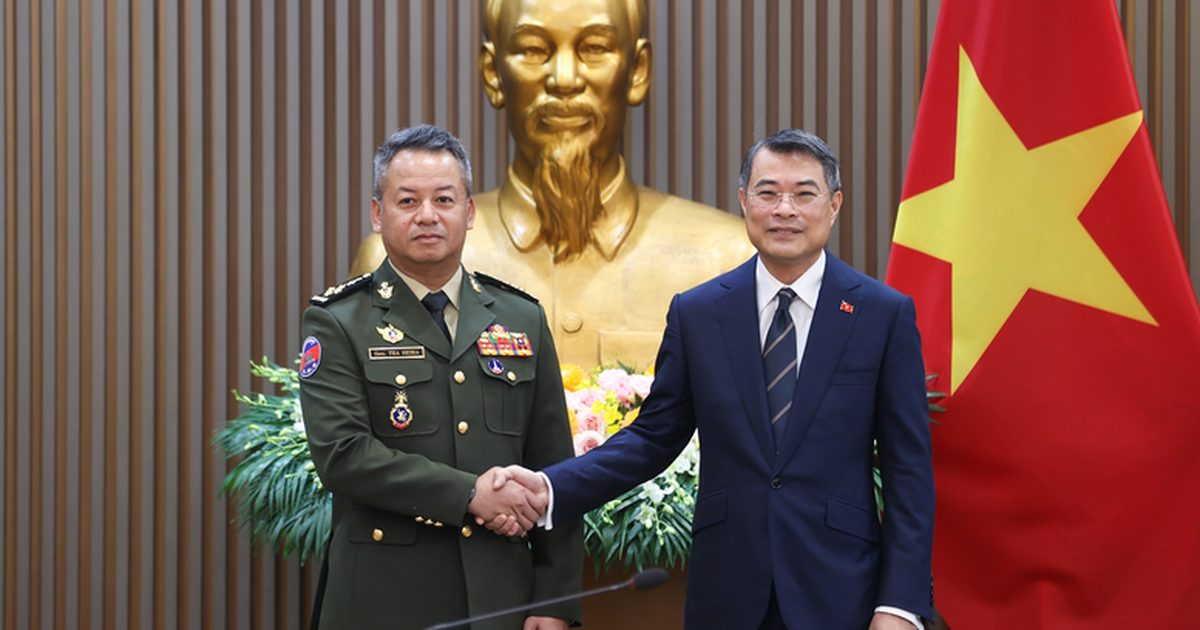 Vietnam, Cambodia Vow to Boost Defense Cooperation, Border Management