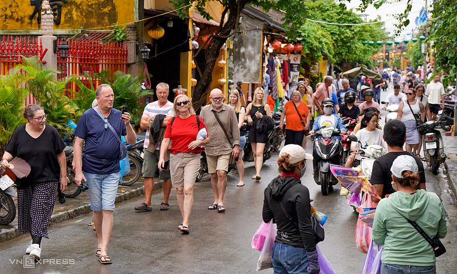 Vietnam to Lead Asia-Pacific Tourism Growth