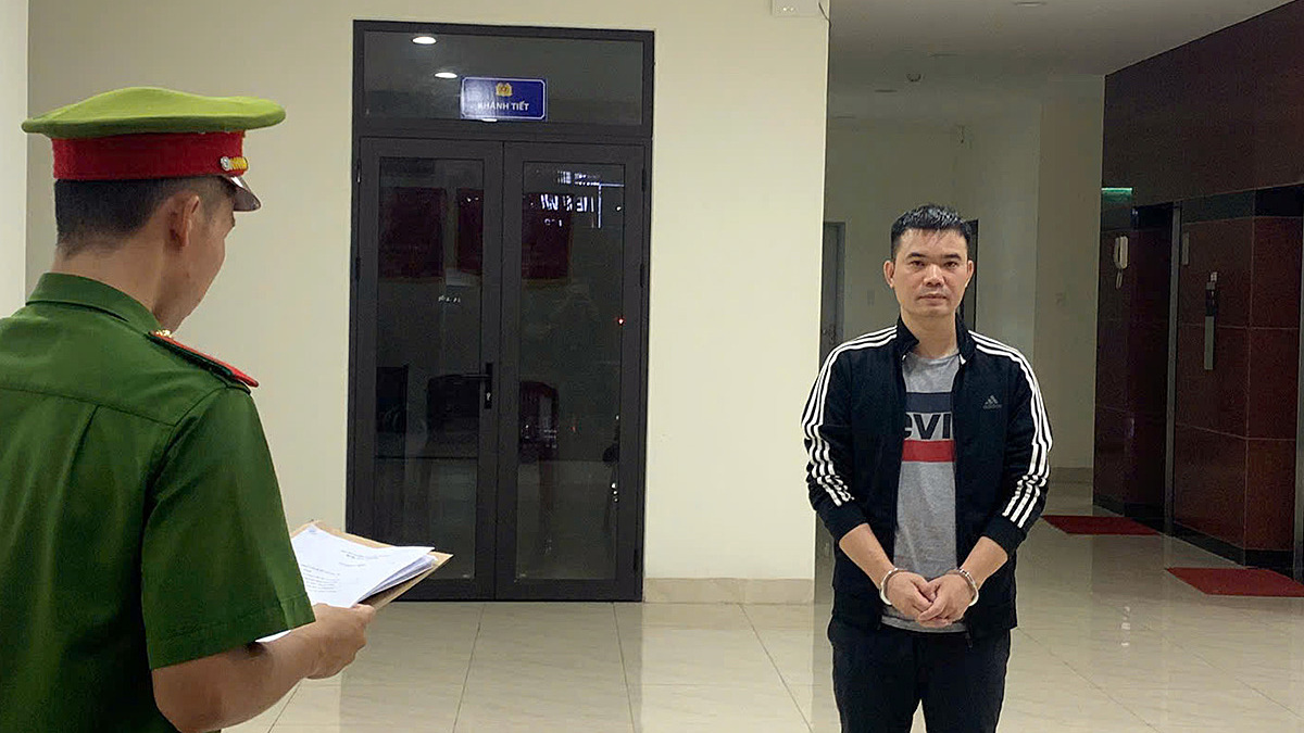 Man Arrested in Da Nang for Allegedly Swindling $30,000 from Foreigner