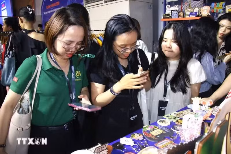Amazon Shifts to Brand Building Support for Vietnamese Exporters