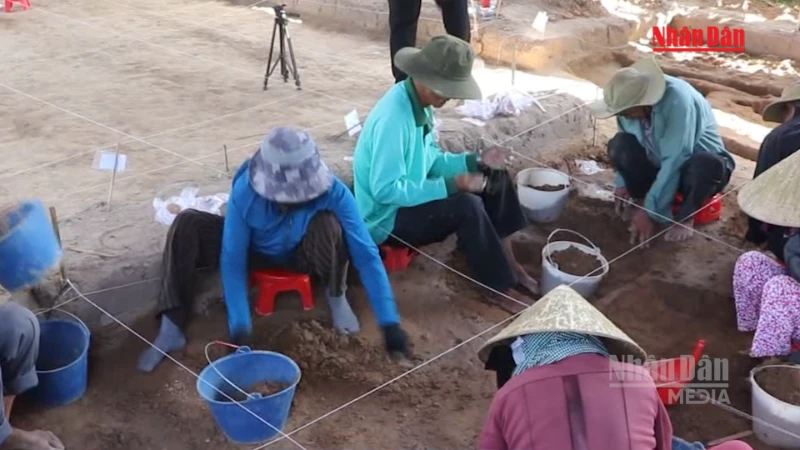 Chau Sa Ancient Citadel Excavation Uncovers Valuable Artifacts from 2nd-3rd Centuries