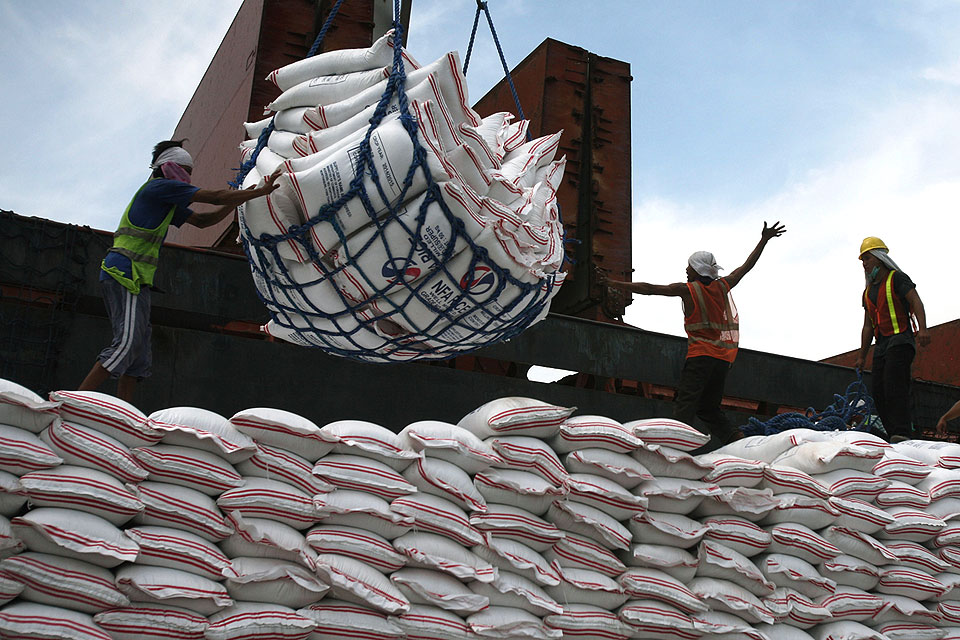 PH to Keep Rice Imports Open Amid Strong El Niño, DA Assures Local Farmer Support