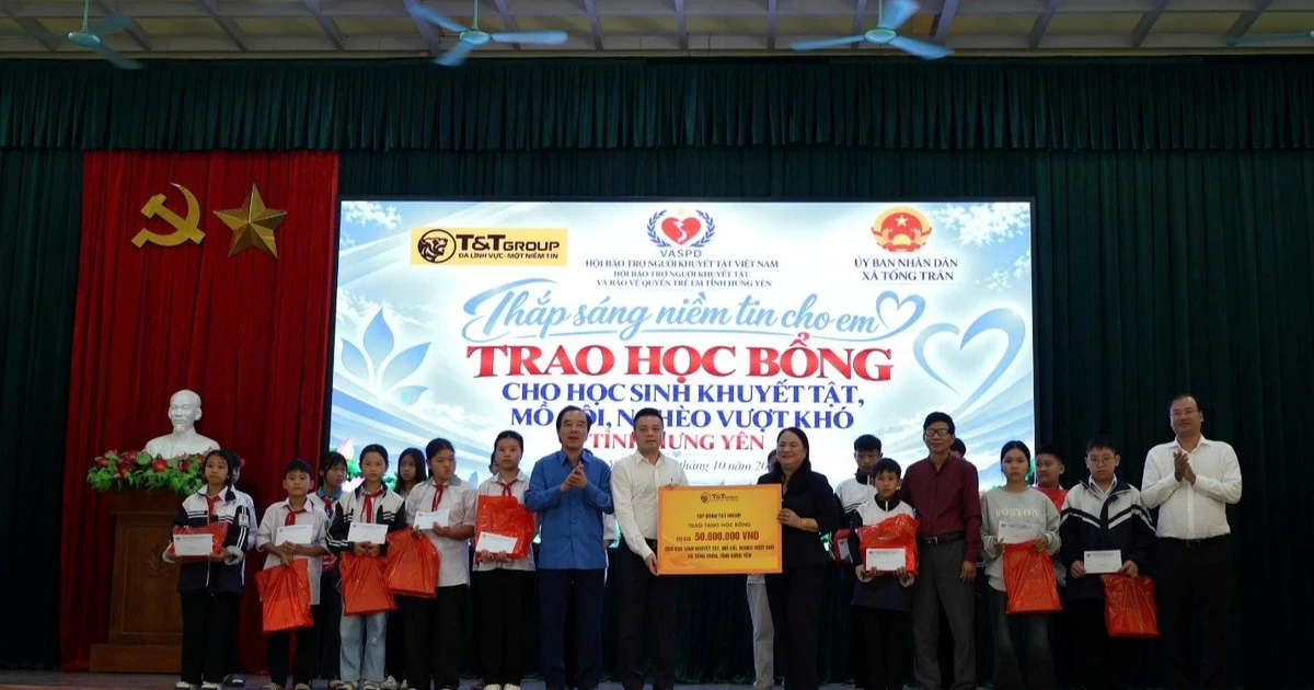T&T Group Awards 100 Scholarships to Disadvantaged Students in Hung Yen