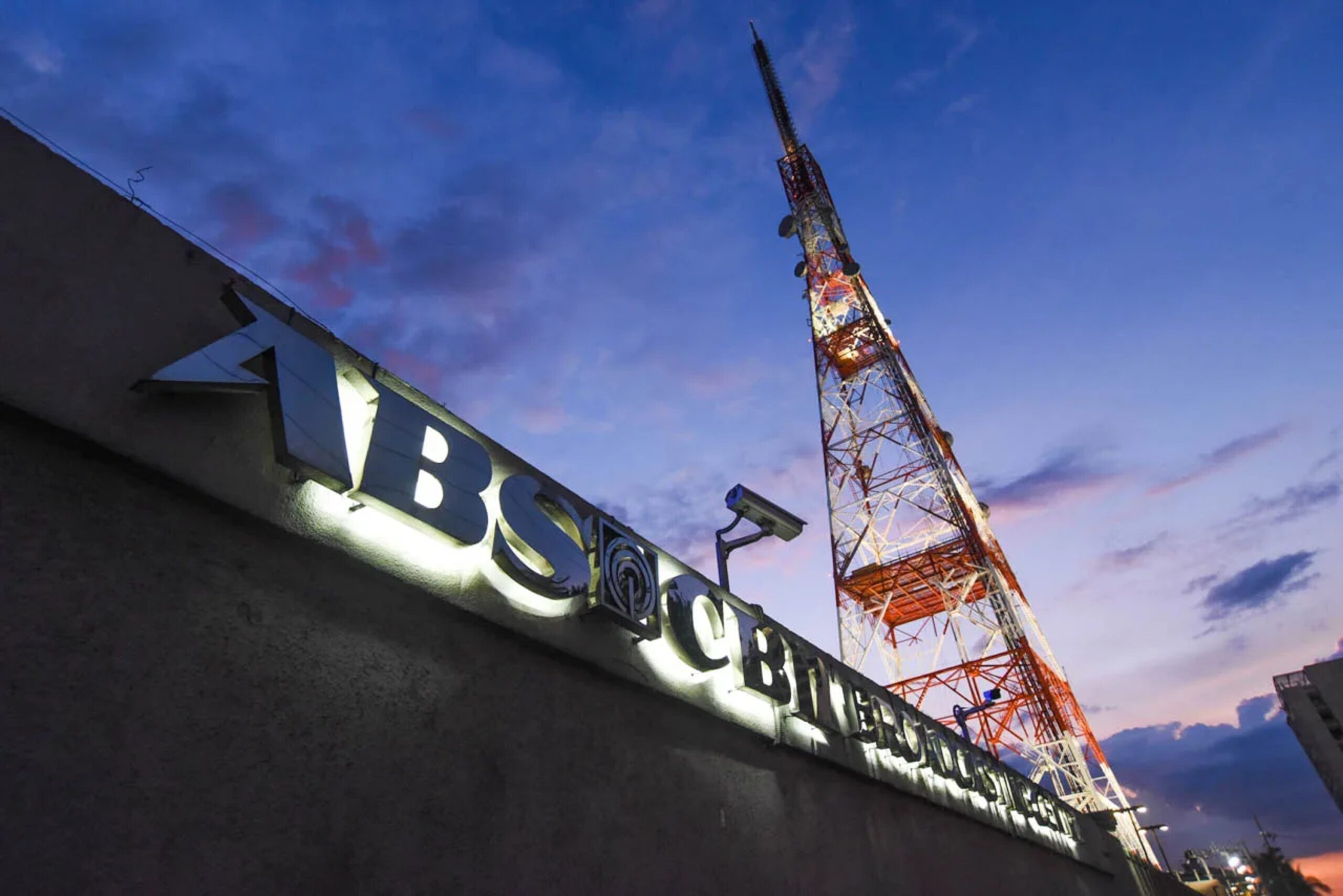 ABS-CBN、経営再建へ巨額の資本注入と経営陣刷新