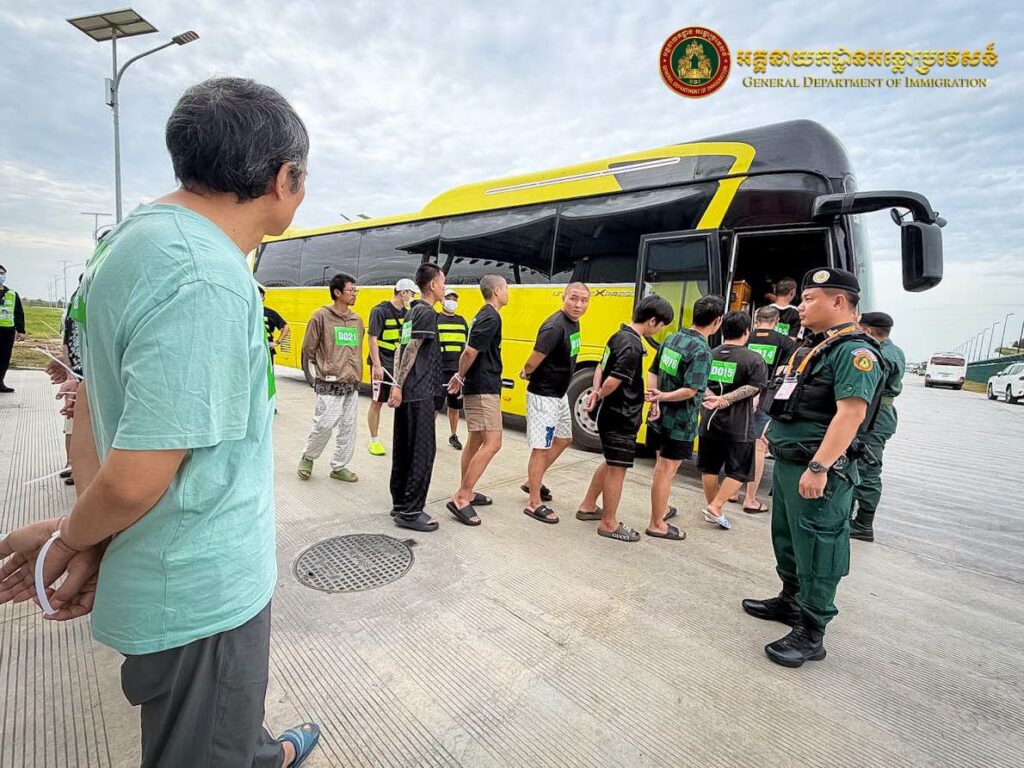 Cambodia Deports 122 Chinese Nationals Over Online Scam Allegations