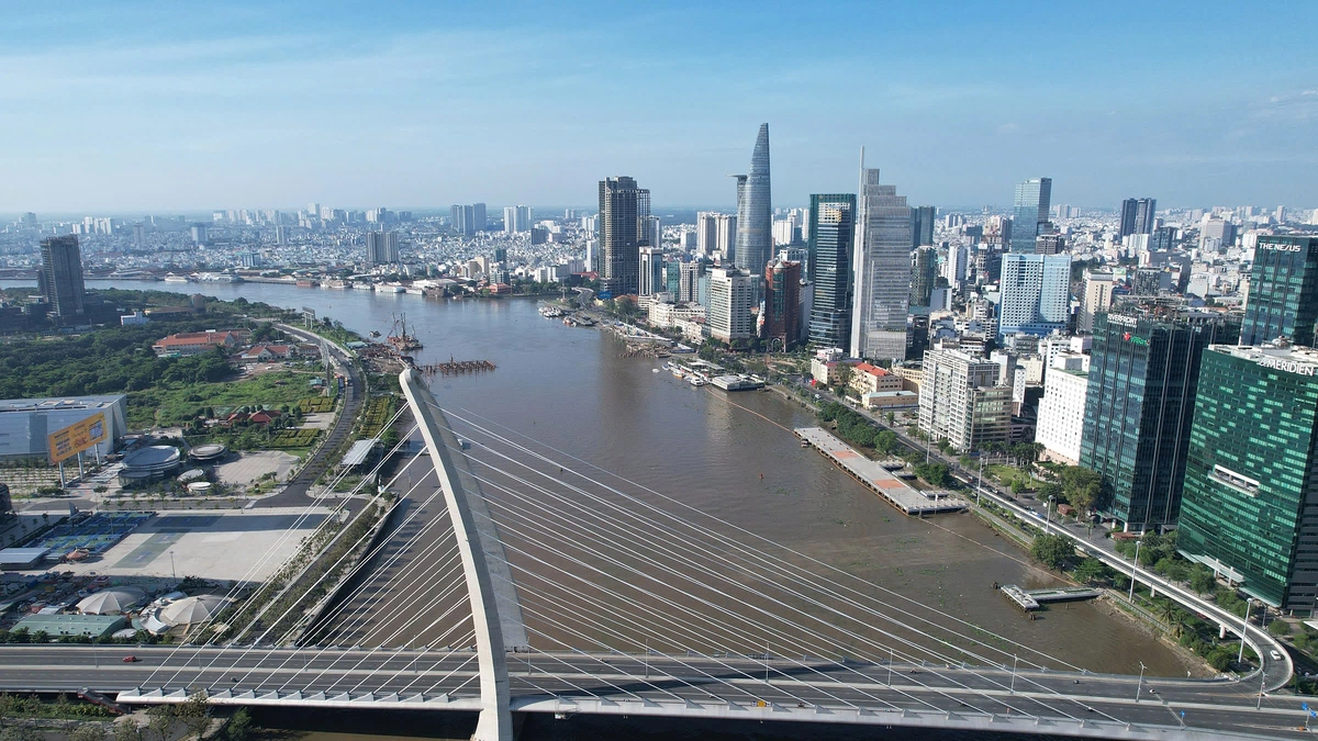 Ho Chi Minh City Attracts High-Tech Collaborations in AI, Autonomous Vehicles