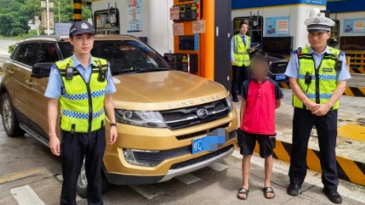 12歳少年が車を盗み高速道路を6時間運転