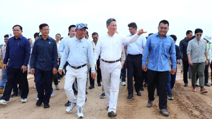 Deputy PM Sun Chanthol Inspects Progress of Funan Techo Canal Project in Takeo