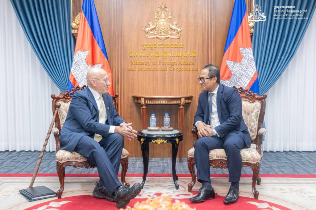 国連人権担当官、カンボジア・タイ国境情勢で報告受領