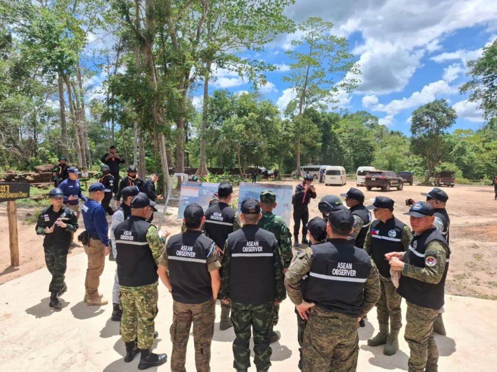 カンボジア軍、ASEAN監視団の国境越えに抗議