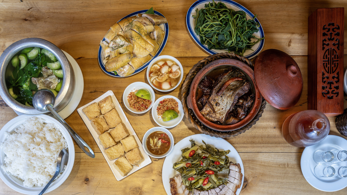 Duong Lam Ancient Village: A Taste of Northern Vietnamese Countryside Cuisine
