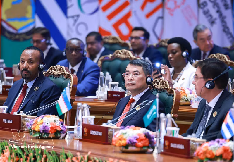 BRICS拡大、ベトナムの戦略的自律と外交多角化の機会