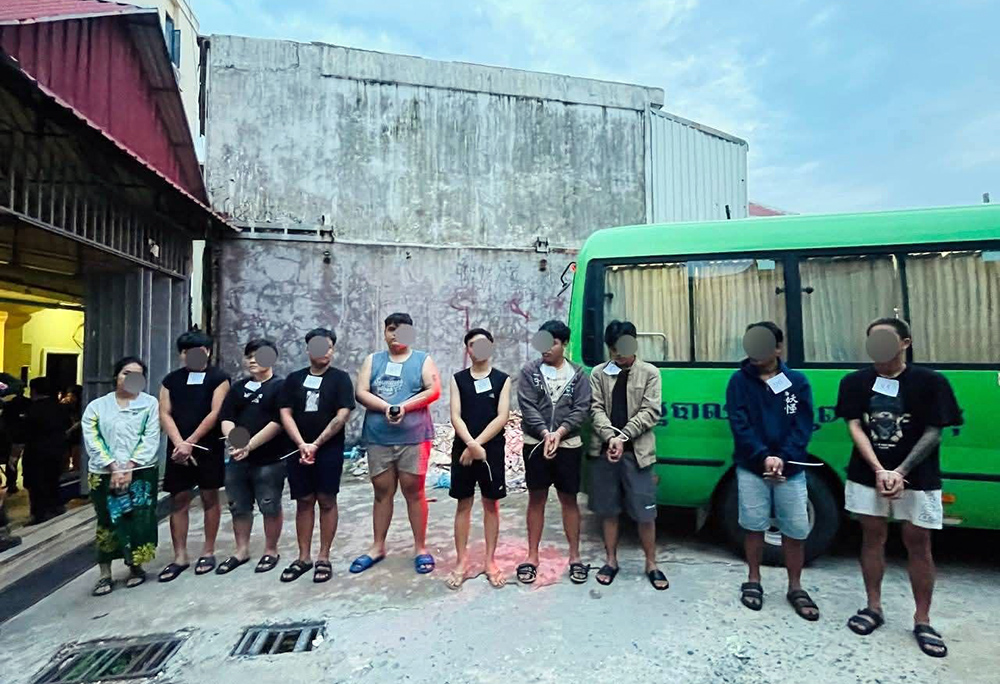 シアヌークビル、オンライン詐欺拠点摘発 111人拘束、多数のインドネシア人