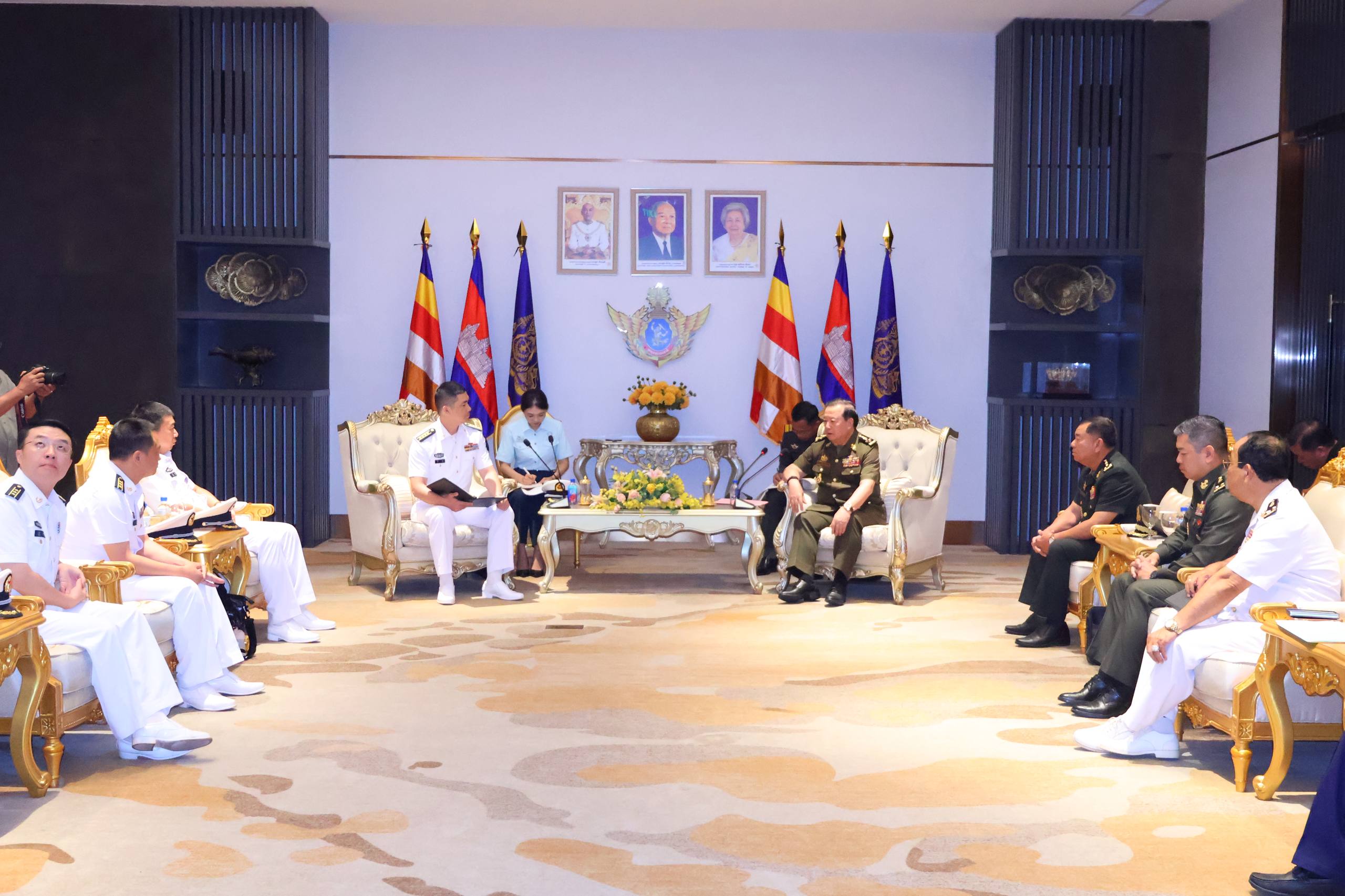 Cambodia and China Discuss Preparations for 2026 'Golden Dragon' Joint Military Exercise