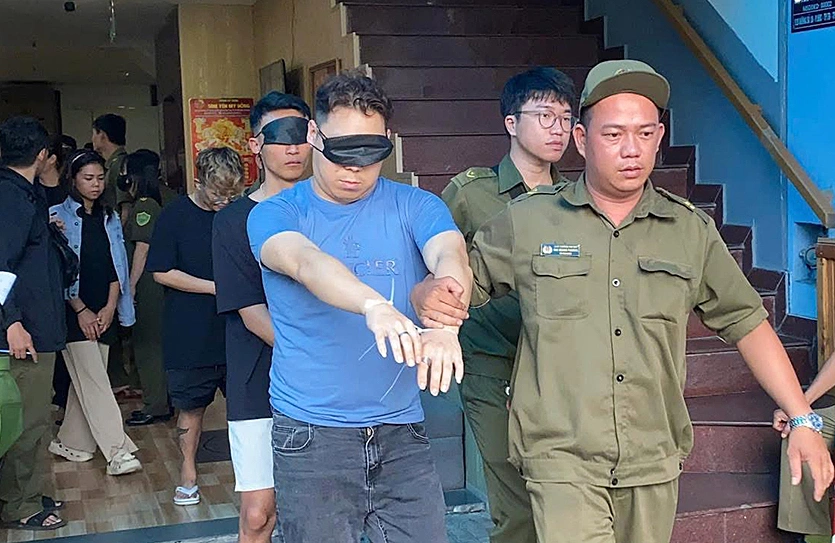 Foreign Nationals Detained in HCMC Drug Raid Linked to Suspected Scam Network