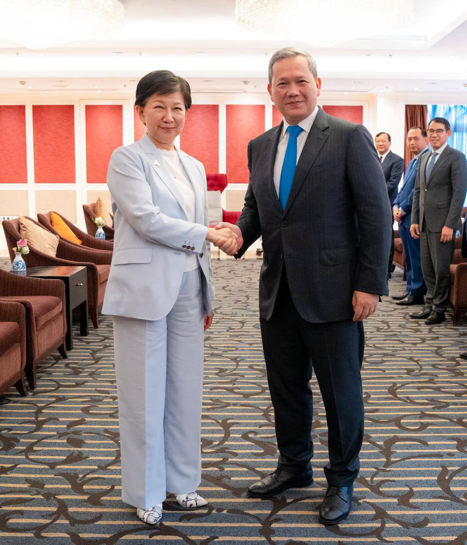国連副事務総長、カンボジアの地雷除去能力を称賛