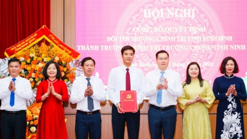 Ninh Binh Provincial Political School Renamed in Honor of Truong Chinh
