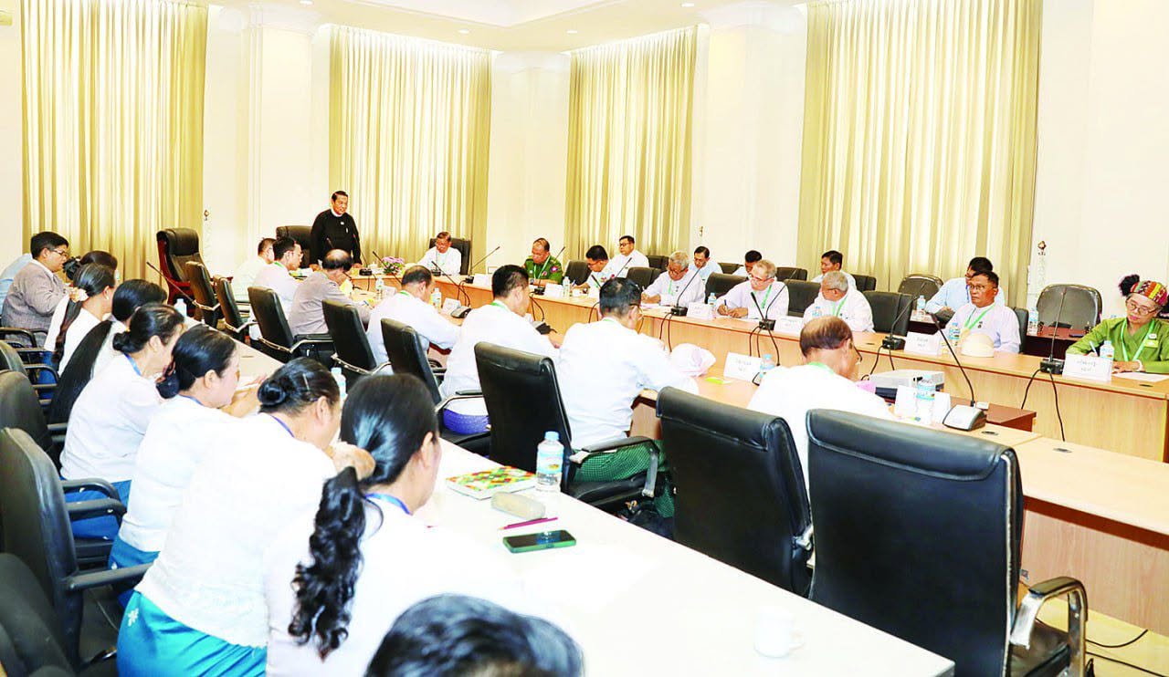 Speaker of the Pyithu Hluttaw says a system should be considered to be established by incorporating ethnic languages from basic education, which will lead to friendship and peace among ethnic groups
