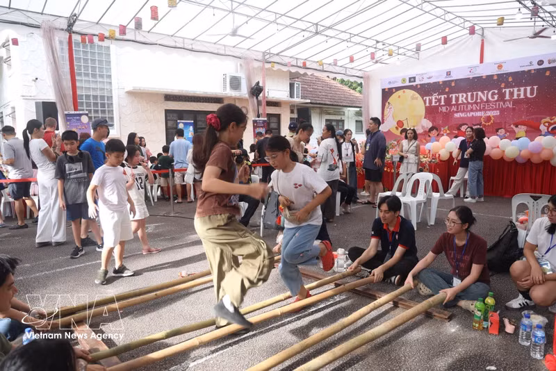 Vietnamese Language: A Bridge of Patriotism Growing Worldwide