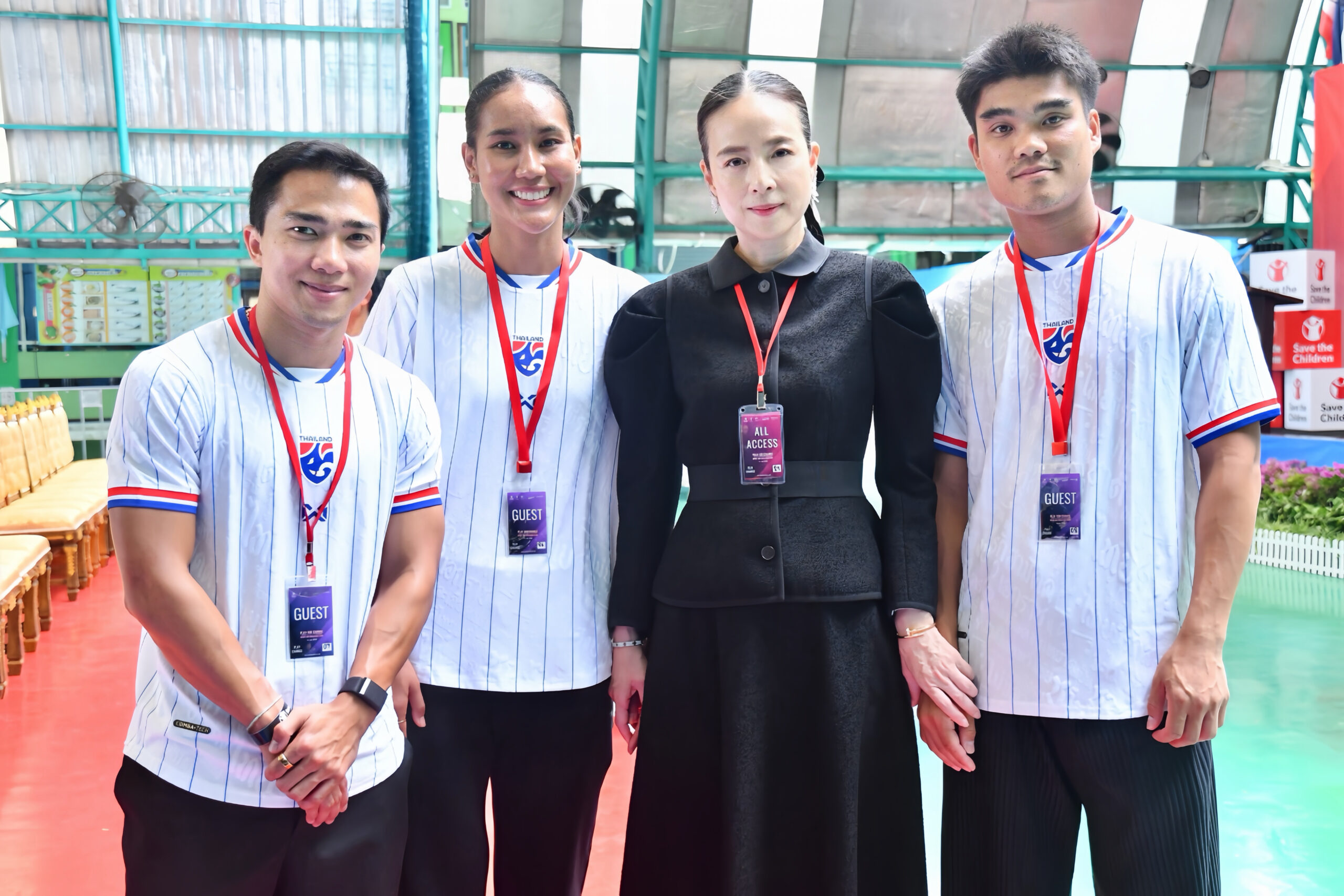 タイで英王女とサッカー交流、チャナティップら代表選手も参加