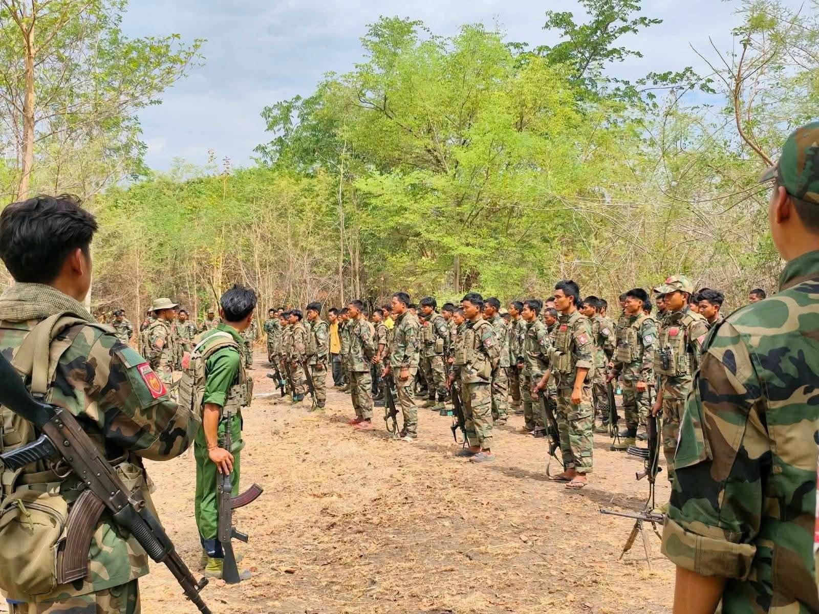 Revolutionary regiments in Kalay issue night curfew, instruct absconding soldiers to return by July 20