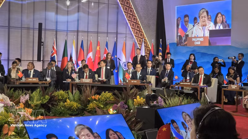 ASEAN Adopts Manila Plan of Action, Pushes for Early COC Conclusion