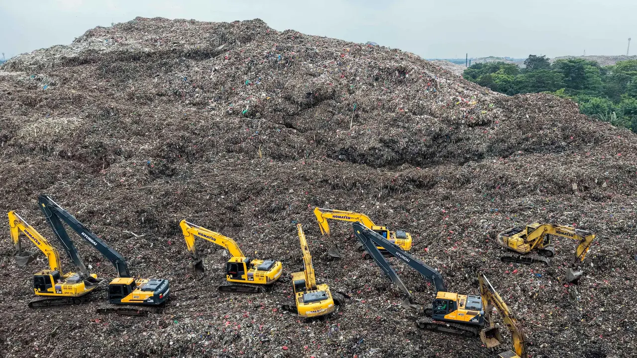 Jakarta's Waste Volume to Bantargebang Halved to 4,000 Tons Daily