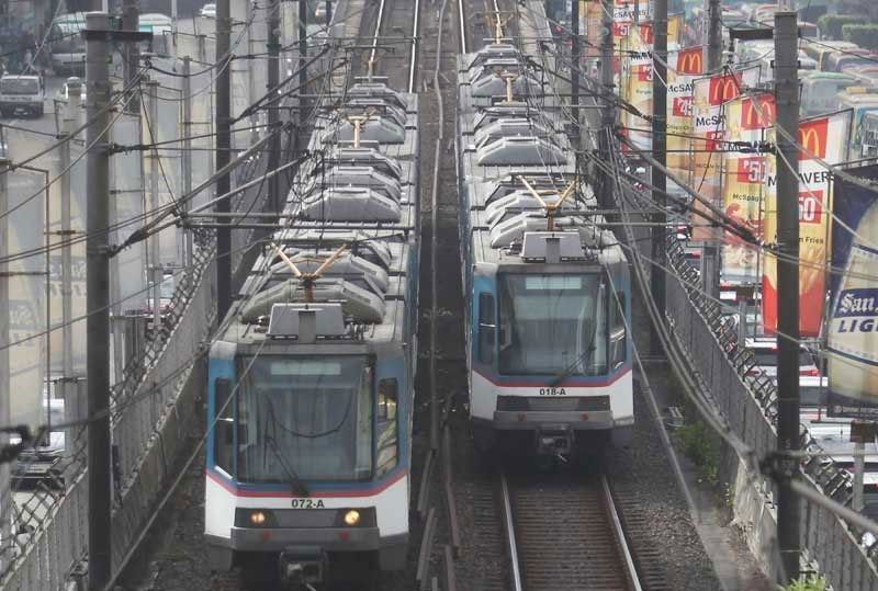 MRT-3運行停止、事業者に説明要求 フィリピン運輸省