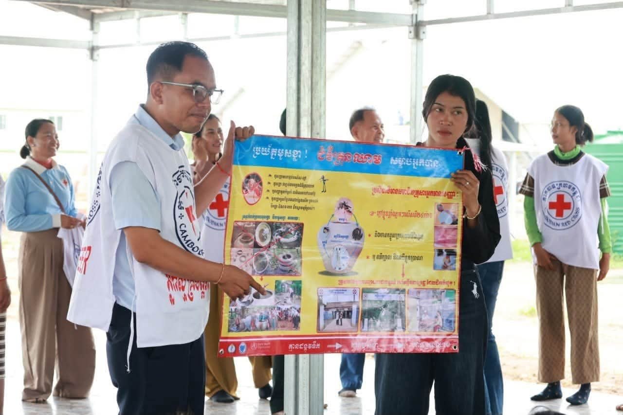 Cambodian Red Cross Conducts Health and Safety Education for Displaced Persons