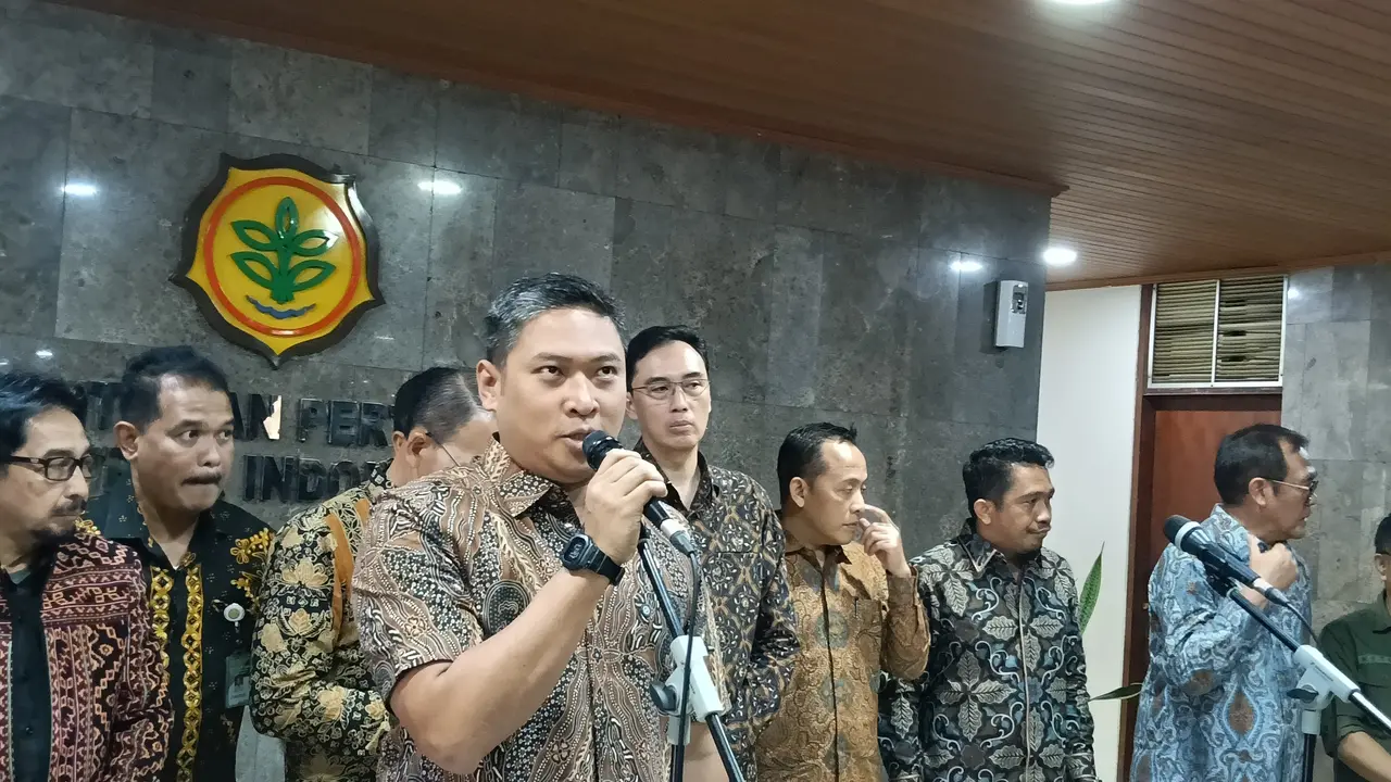 スダリヨノ氏、栄養庁長官に就任 プロボウォ大統領の公約「無償給食」推進へ