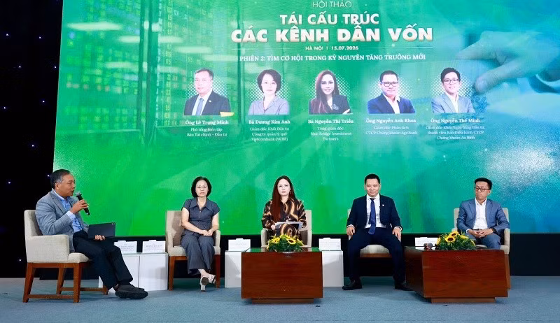 Vietnam Reconstructs Capital Channels, Eyes Stock Market as Economic 'Lifeline'