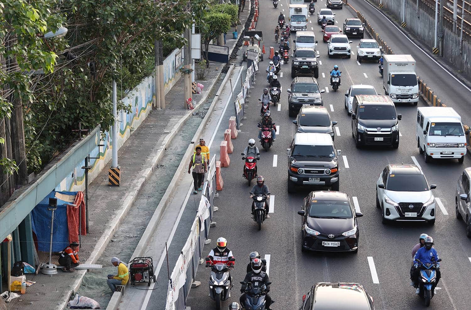 EDSA Southbound Lanes to Close for Undas Weekend Repairs
