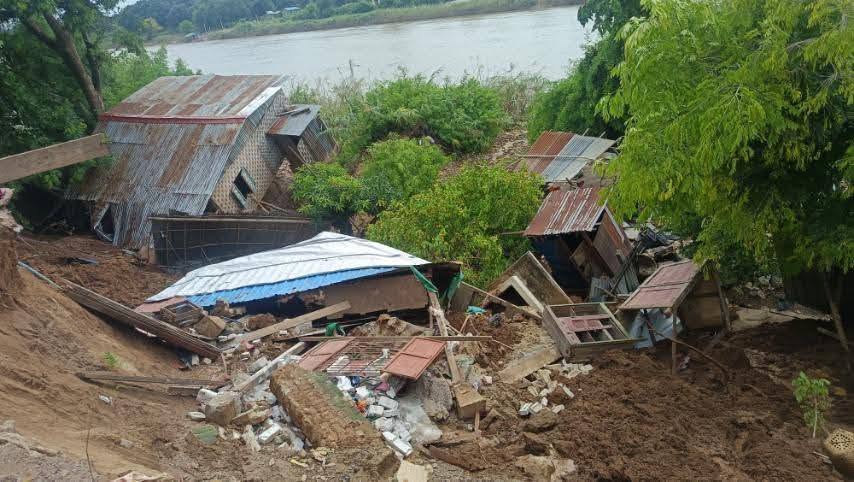 Amarapura Township's Uyintaw Village sees riverbank collapse due to heavy rains, damaging five houses