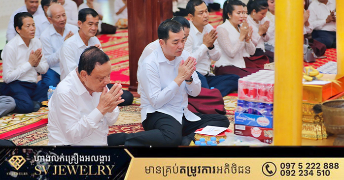 Cambodia: Provincial Leaders Support Buddhist Monks During Rains Retreat