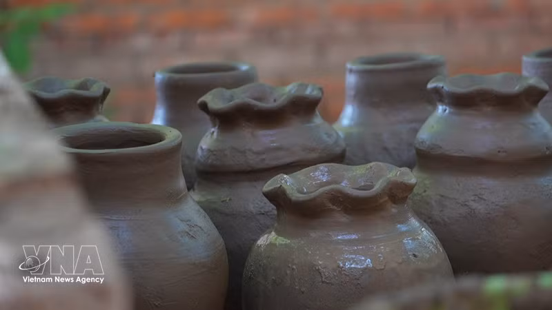 ベトナム最古のチャム族陶器村、伝統技術を継承