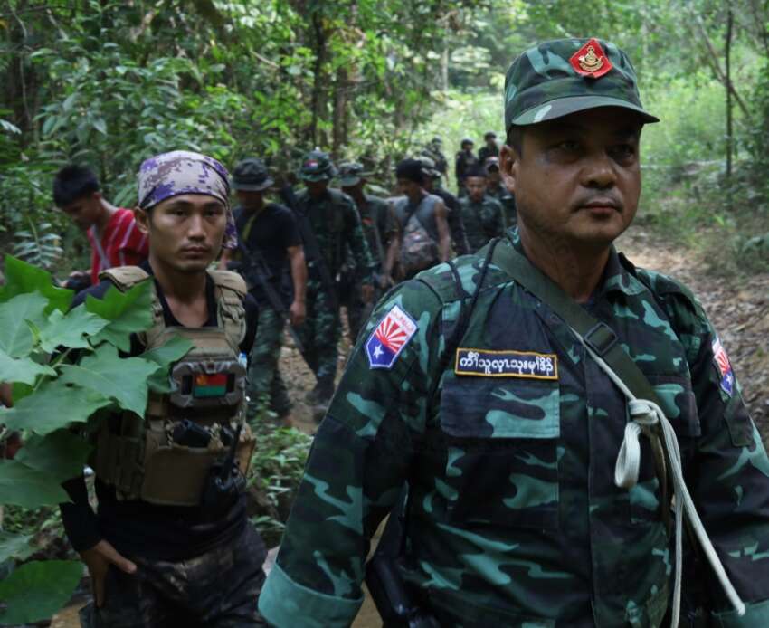 タイ国境付近で激戦、ミャンマー軍兵士60名以上が死亡とKNUが発表