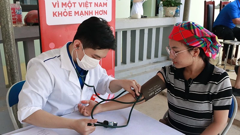 Free Health Check-ups and Consultations for 1,500 Residents in Lai Châu's Disadvantaged Areas