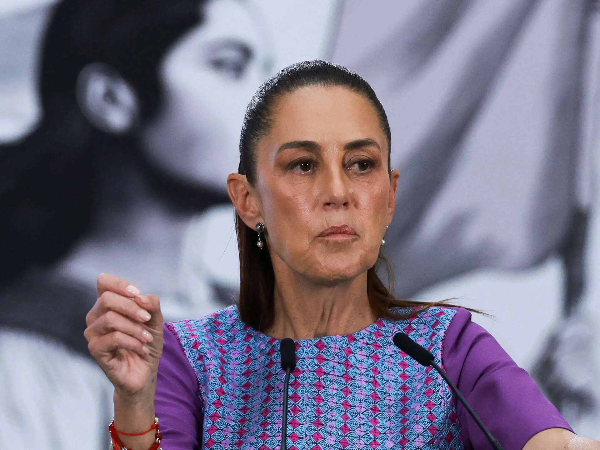 メキシコ大統領、シナロア州知事の麻薬カルテル関与疑惑に疑問視