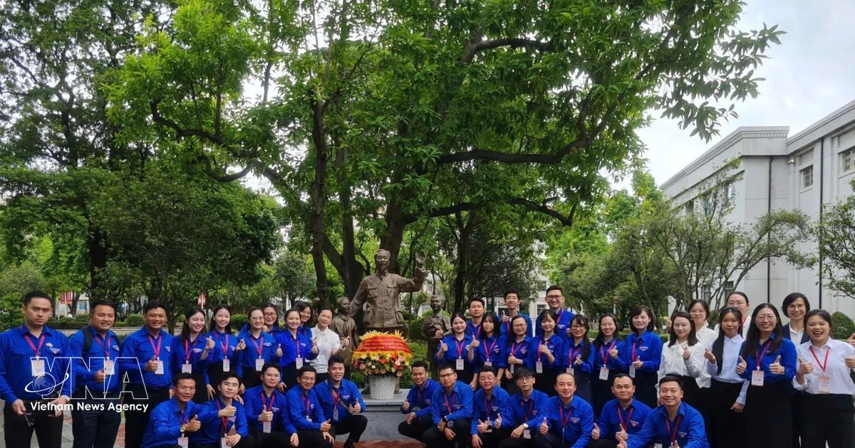 Vietnam and China Boost Ties Through Youth Exchange and Infrastructure Cooperation