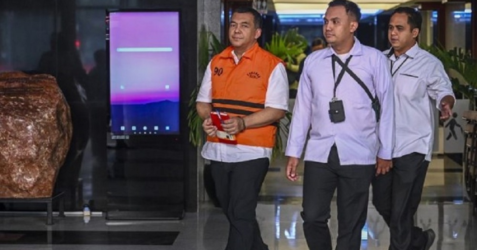 KPK Questions Former Director General of Immigration Amidst Suspected Bribery in Academia